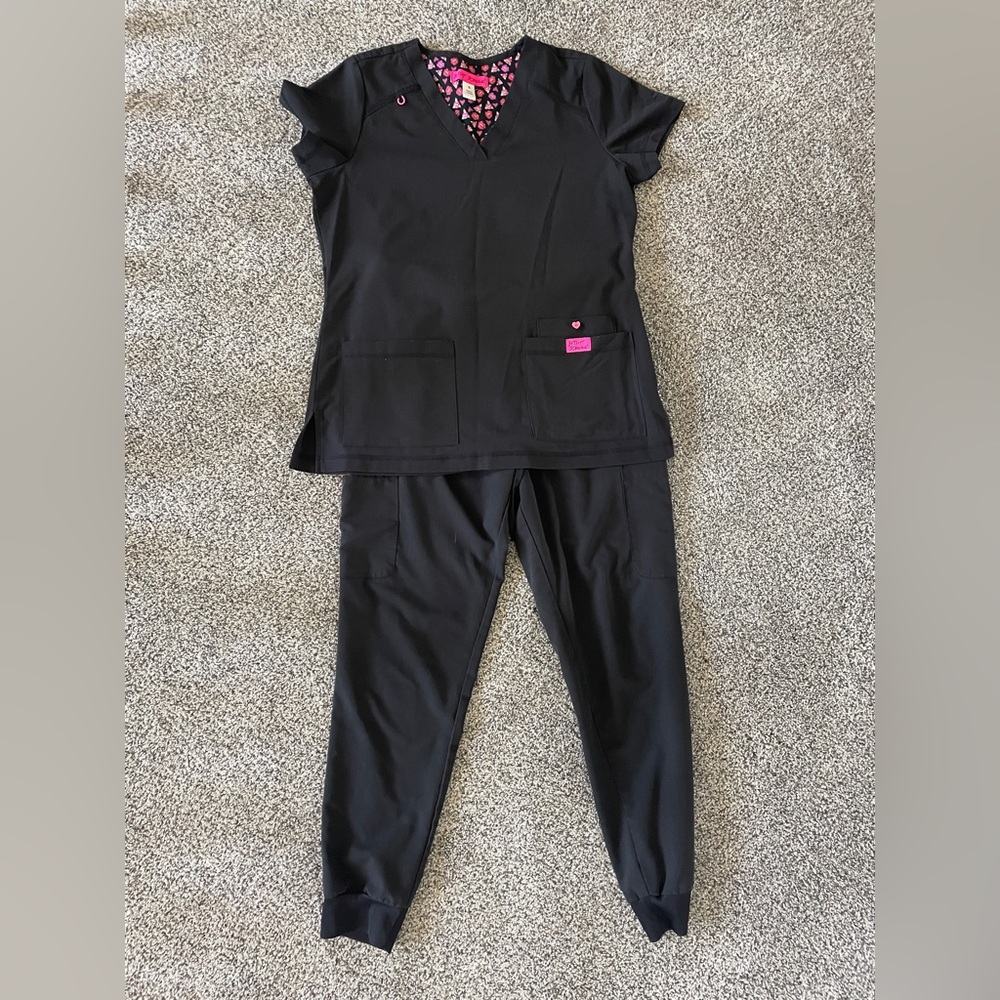 Woman’s Betsy Johnson black scrub set size small